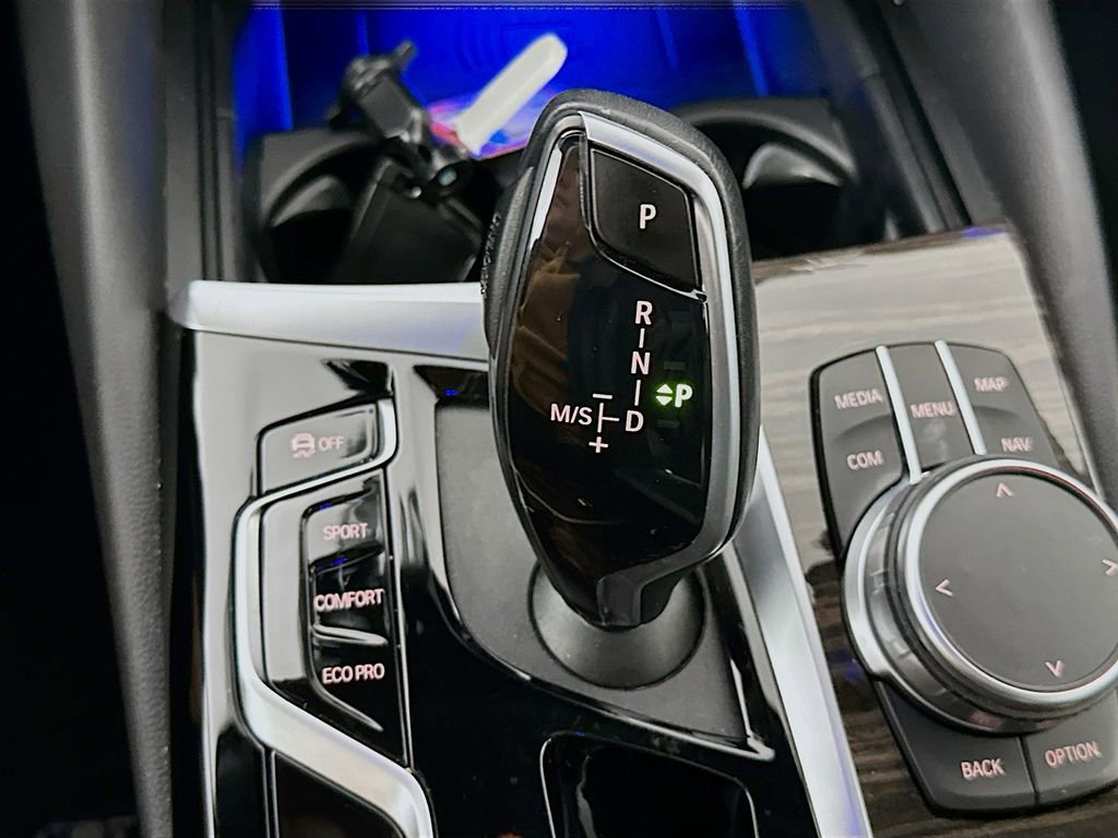 Used 2021 BMW 530i xDrive w/ Convenience Package image 22