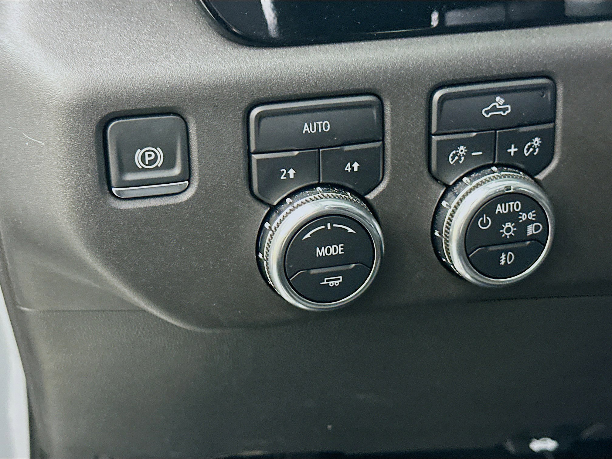 Used 2024 GMC Sierra 1500 Elevation AWD/4WD image 17