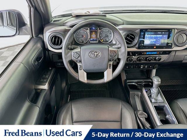 Used 2018 Toyota Tacoma Limited image 25