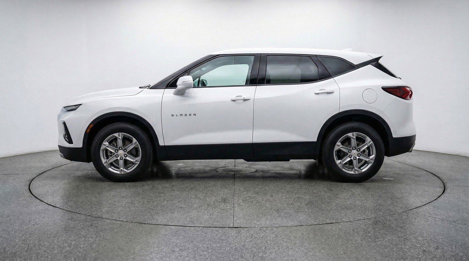 Used 2025 Chevrolet Blazer LT image 5