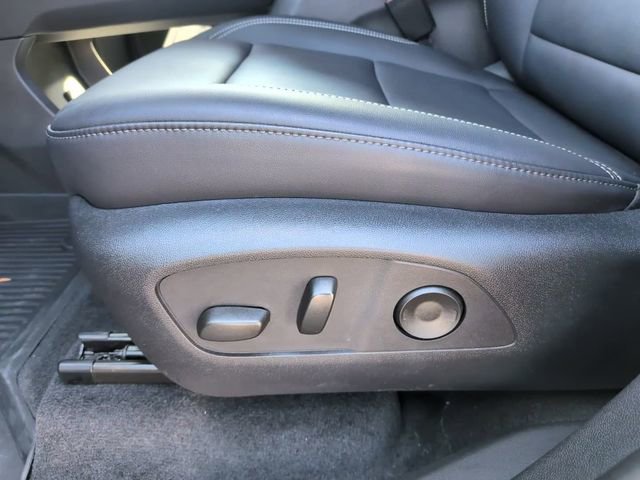 Certified 2025 GMC Acadia Elevation w/ Elevation Premium Package FWD image 18