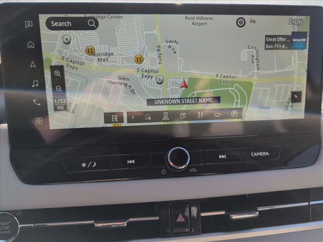 Used 2025 Mitsubishi Outlander SEL image 13