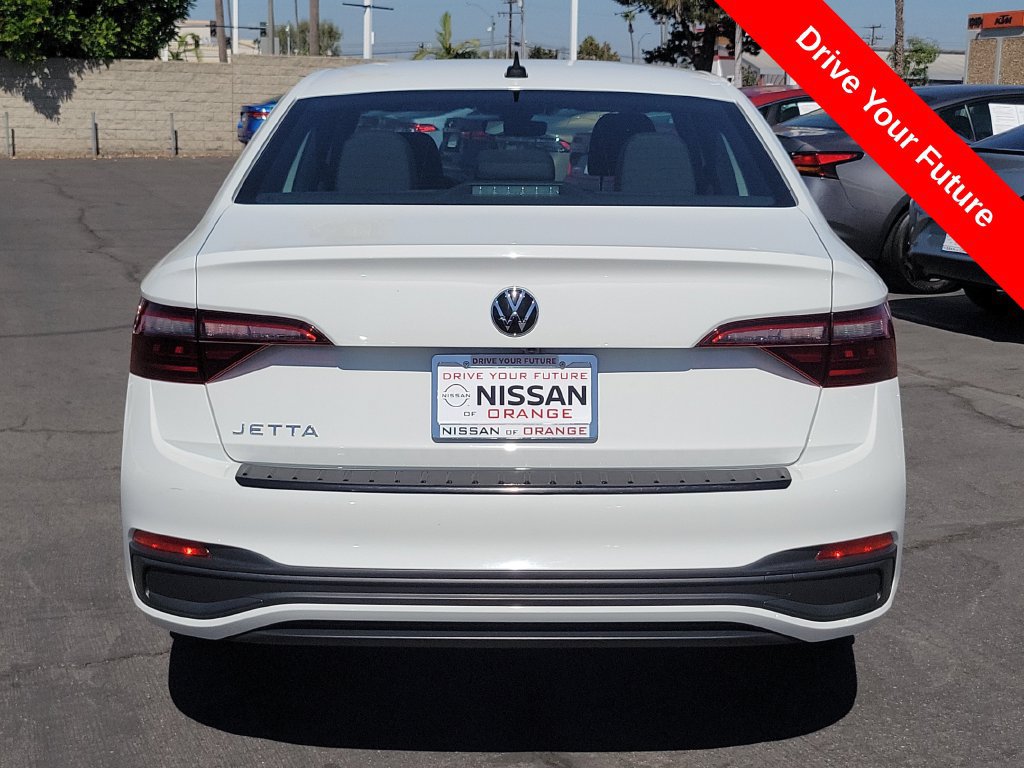 Used 2024 Volkswagen Jetta Sport FWD image 28