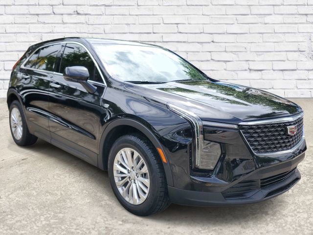 Used 2024 Cadillac XT4 Luxury FWD image 5