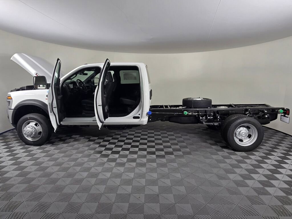 New 2026 RAM 4500 Tradesman w/ Chrome Appearance Group image 18