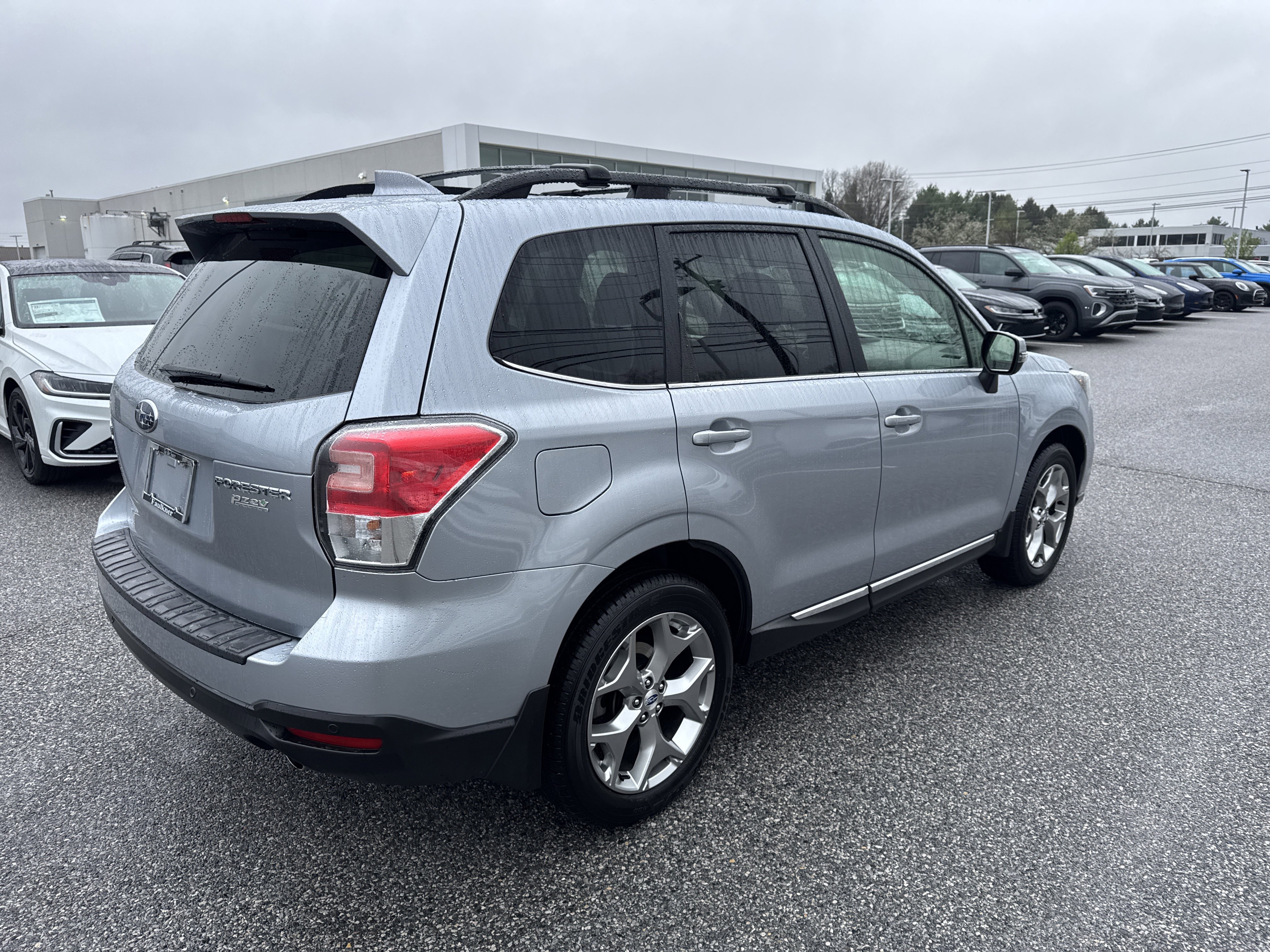 Used 2017 Subaru Forester 2.5i Touring image 32