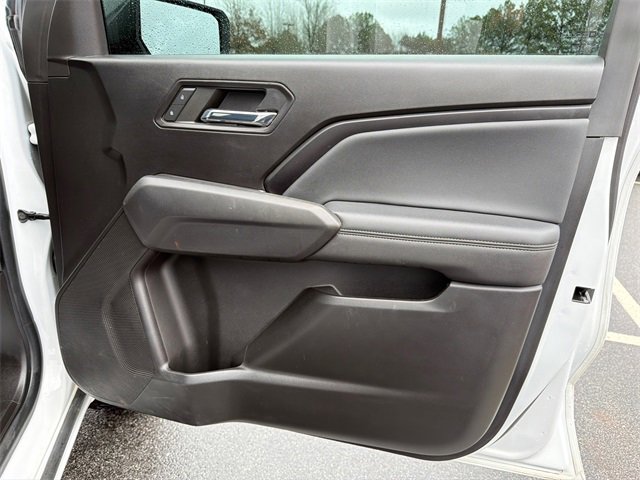 Used 2023 Chevrolet Colorado LT image 14