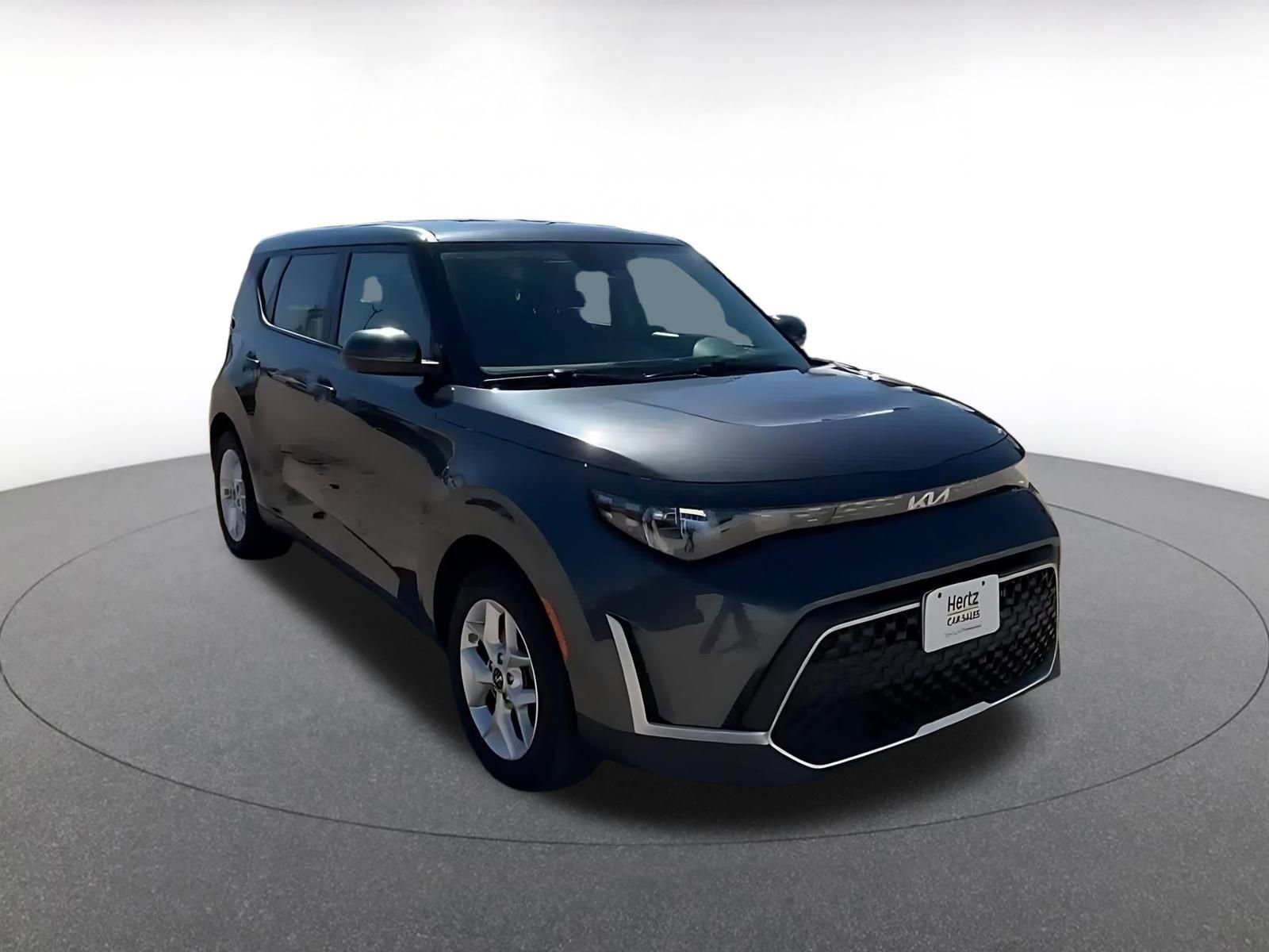 Used 2024 Kia Soul LX w/ Option Group 015 FWD image 3