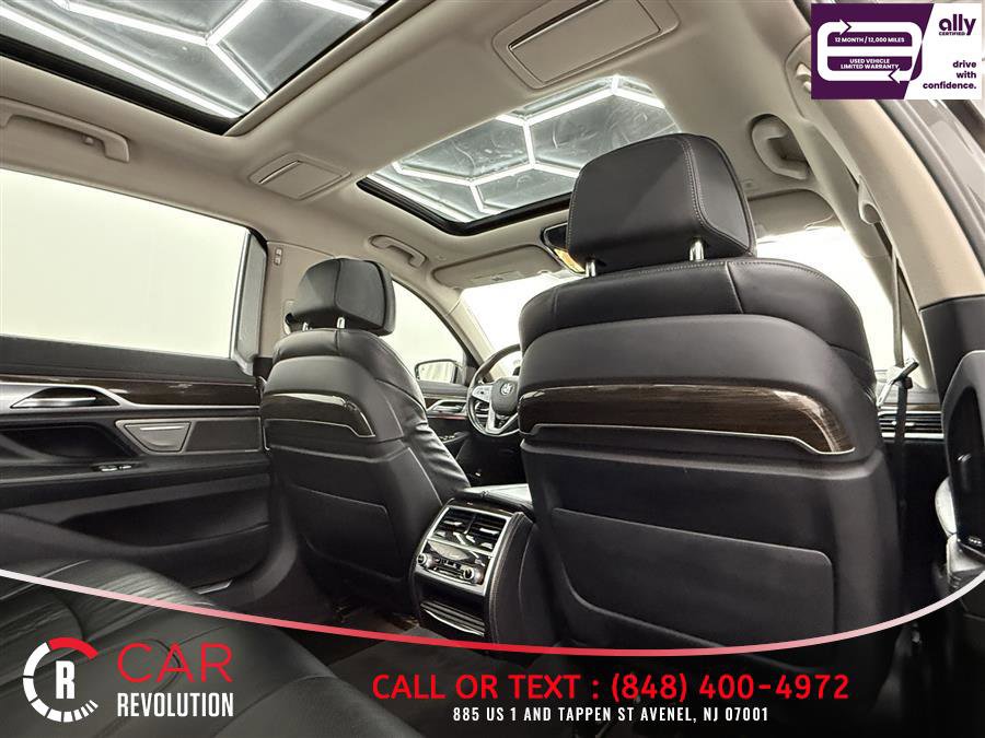 Used 2020 BMW 740i RWD image 35