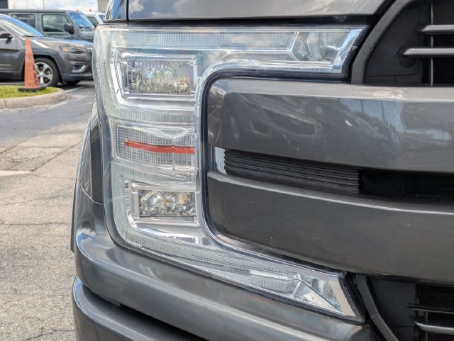 Used 2018 Ford F150 Lariat w/ Equipment Group 502A Luxury AWD/4WD image 8