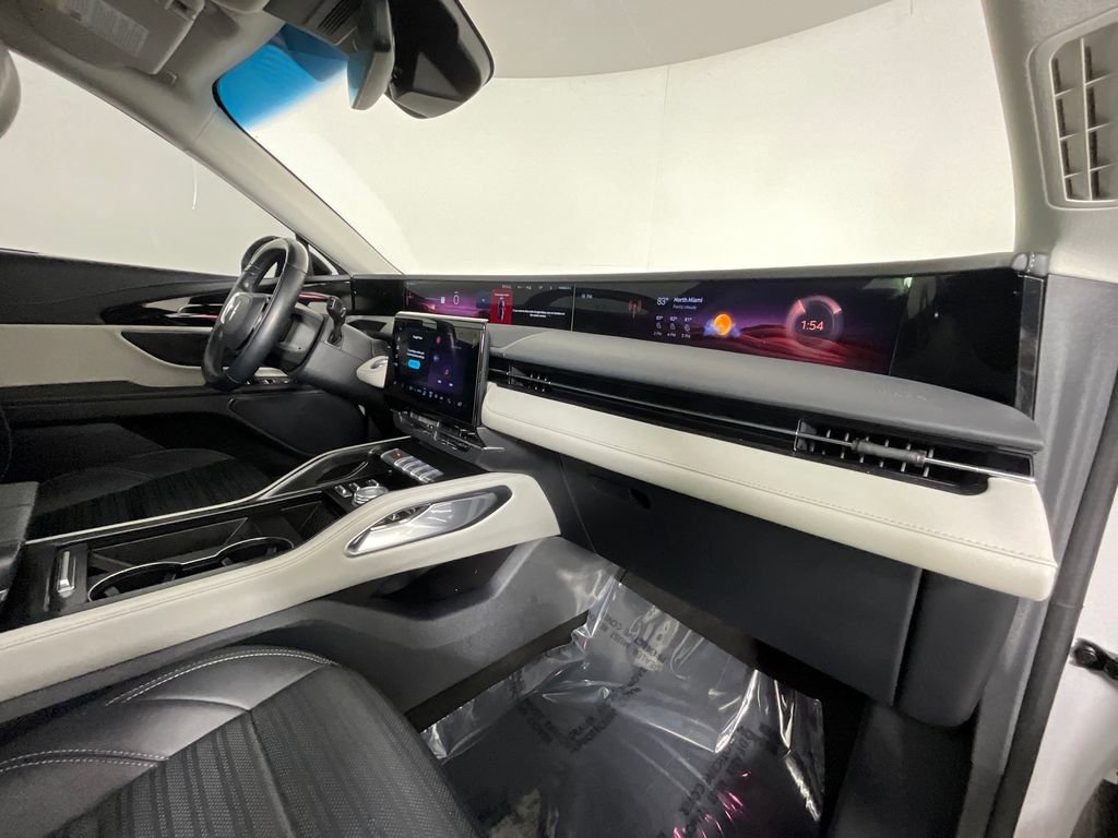 Certified 2024 Lincoln Nautilus Reserve AWD/4WD image 19