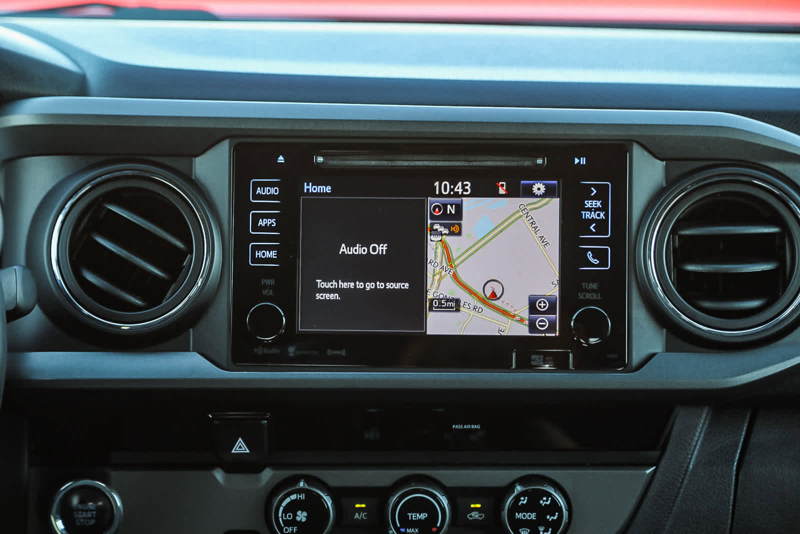 Used 2018 Toyota Tacoma TRD Sport image 15