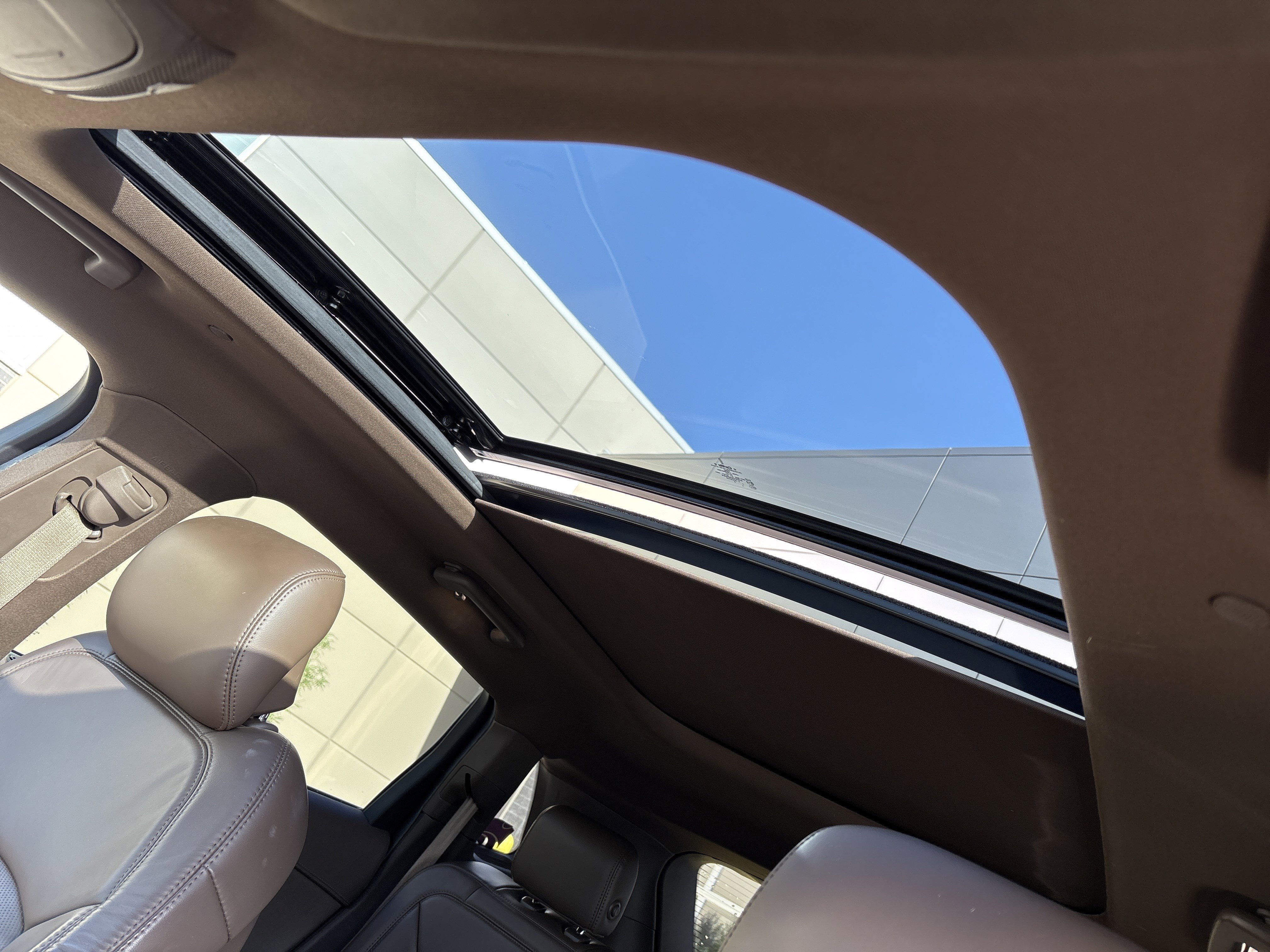 Used 2017 Lincoln MKX Reserve w/ Luxury Package AWD/4WD image 31