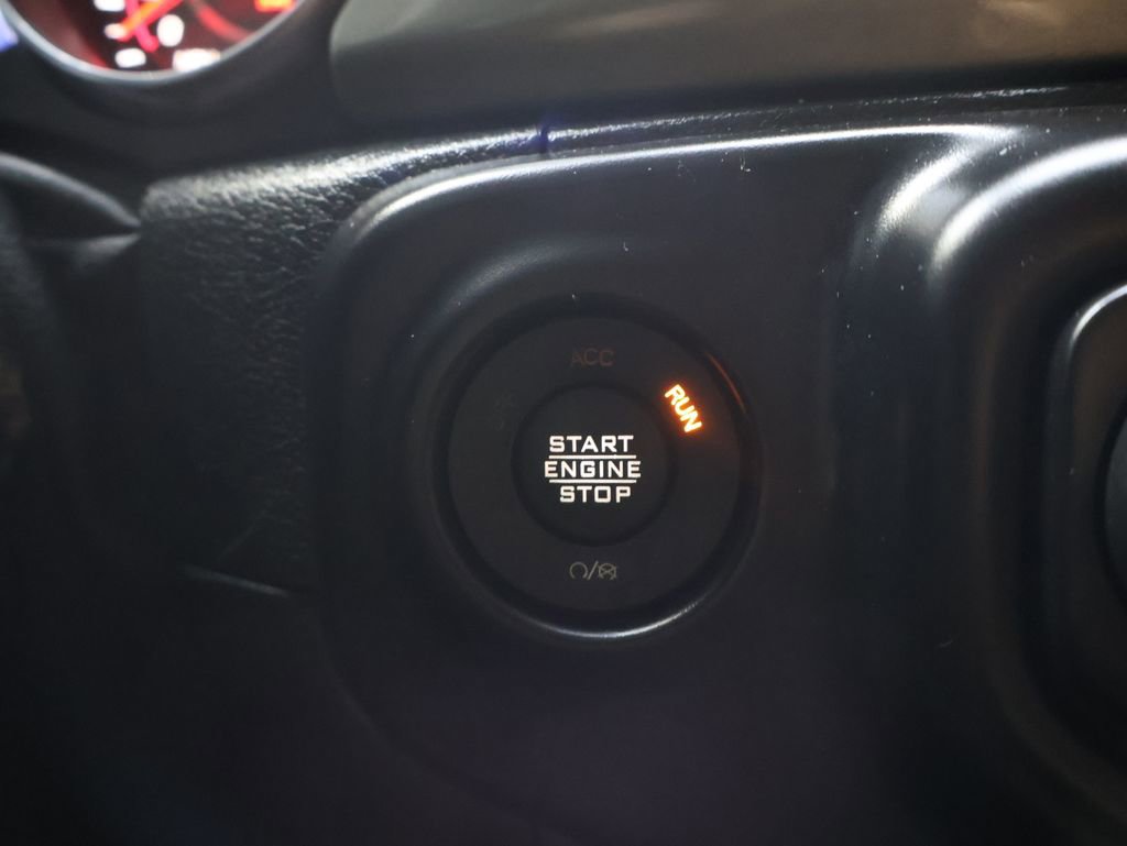 Used 2021 Jeep Gladiator Rubicon w/ Uconnect 4C Nav & Sound Group AWD/4WD image 27