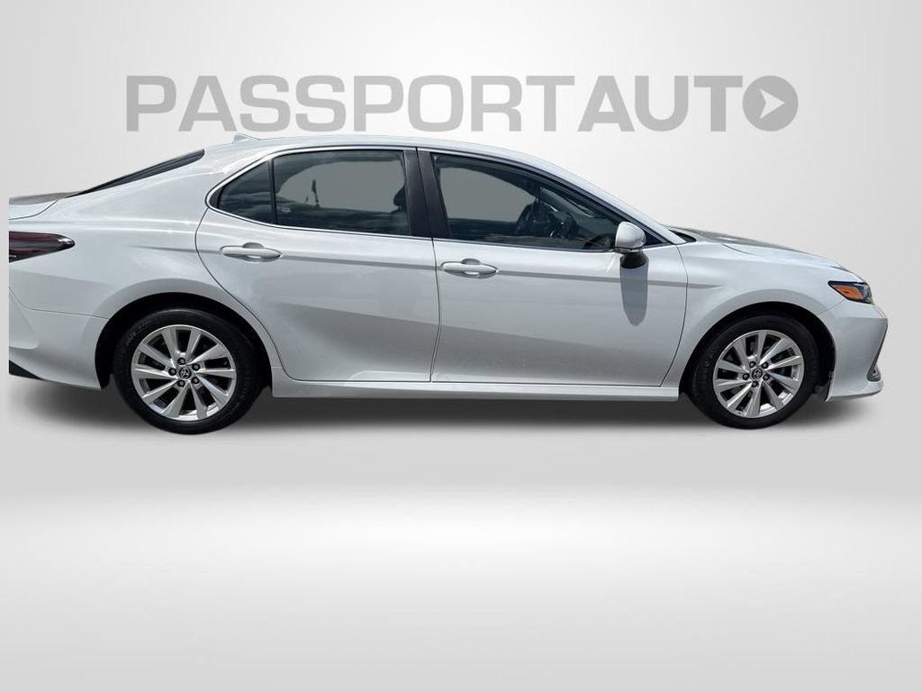 Used 2023 Toyota Camry LE w/ Convenience Package FWD image 2