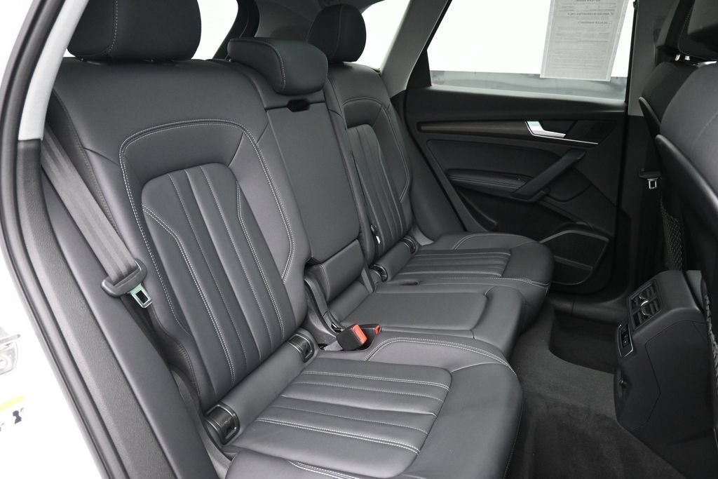 Used 2023 Audi Q5 2.0T Premium Plus w/ Premium Plus Package AWD/4WD image 24