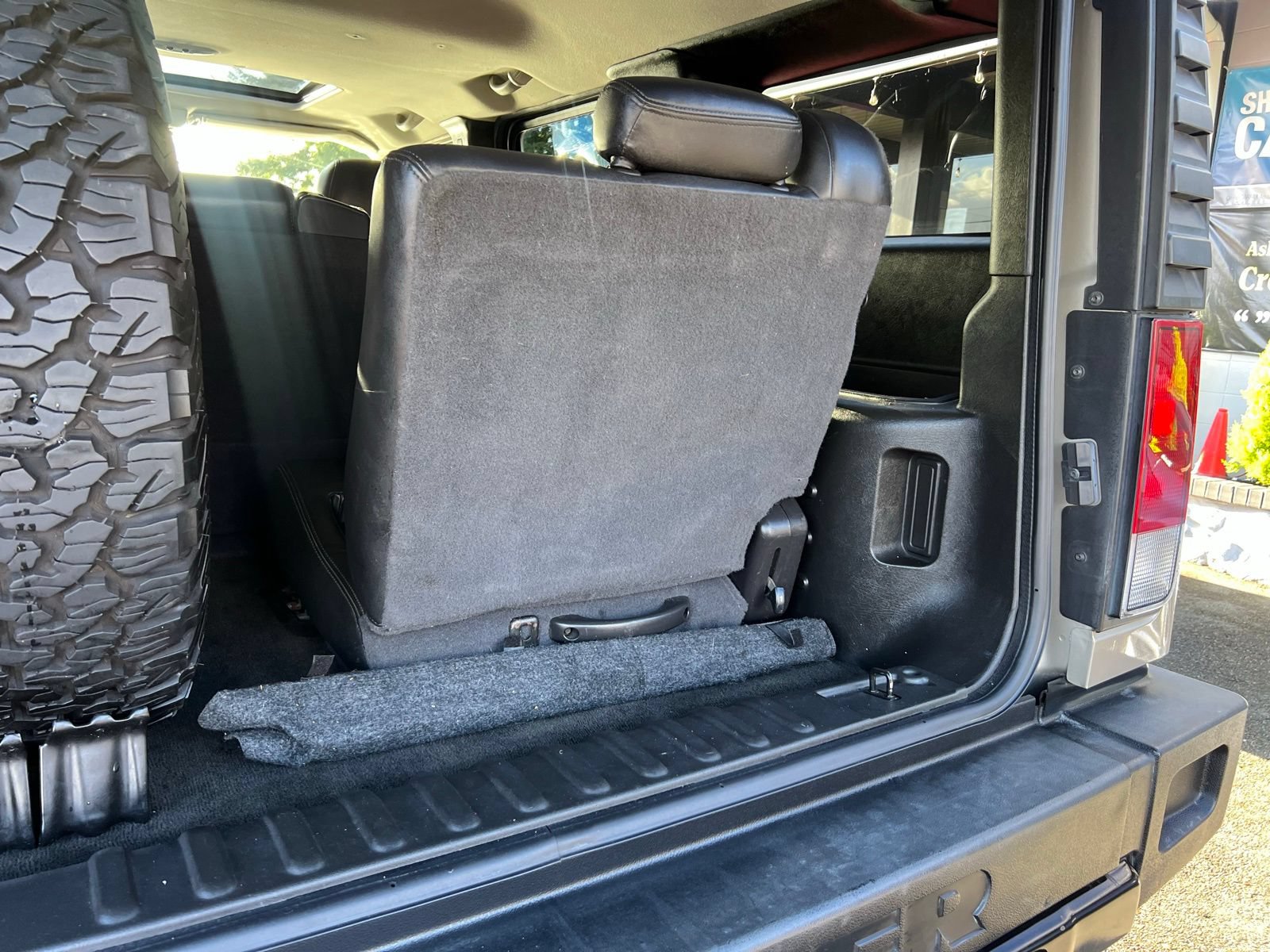 Used 2005 HUMMER H2 w/ Preferred Equipment Group AWD/4WD image 15