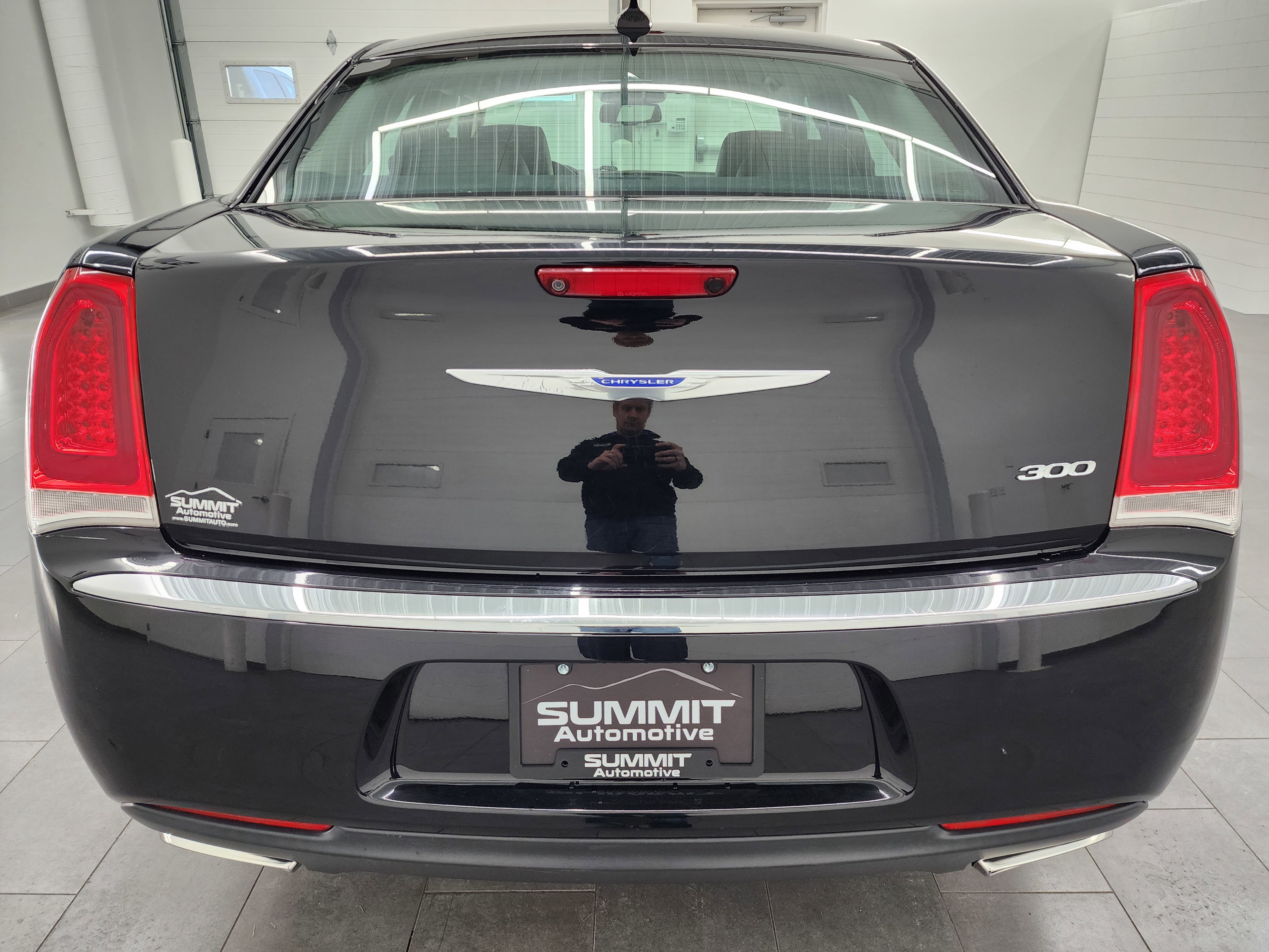 Used 2019 Chrysler 300 Limited image 25