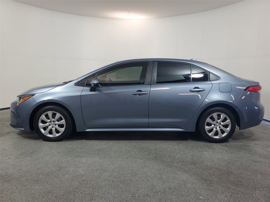 Used 2020 Toyota Corolla LE image 4