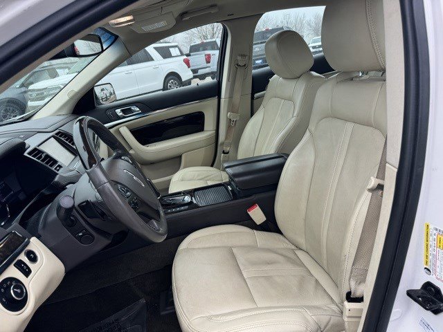 Used 2014 Lincoln MKS AWD w/ Equipment Group 101A image 14