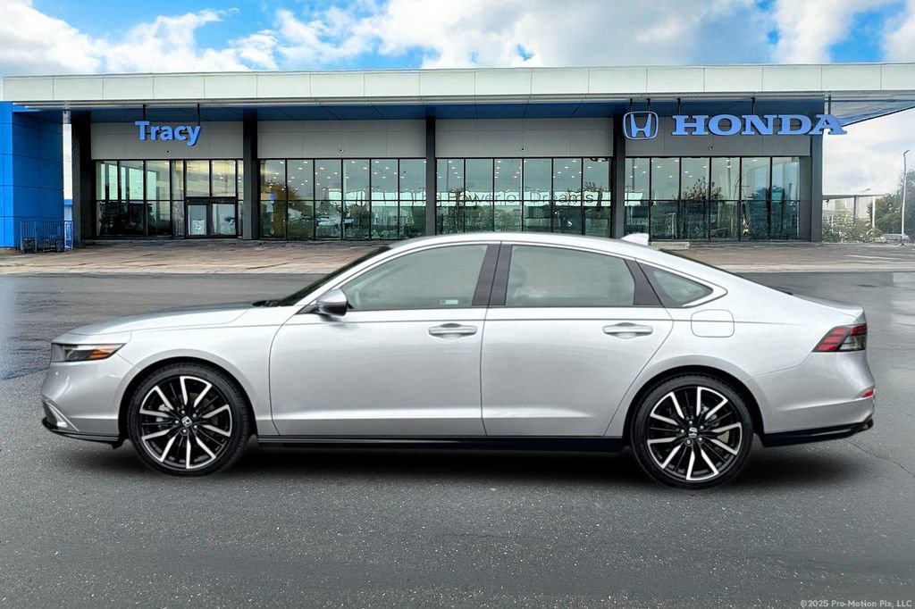 Certified 2025 Honda Accord Touring image 11