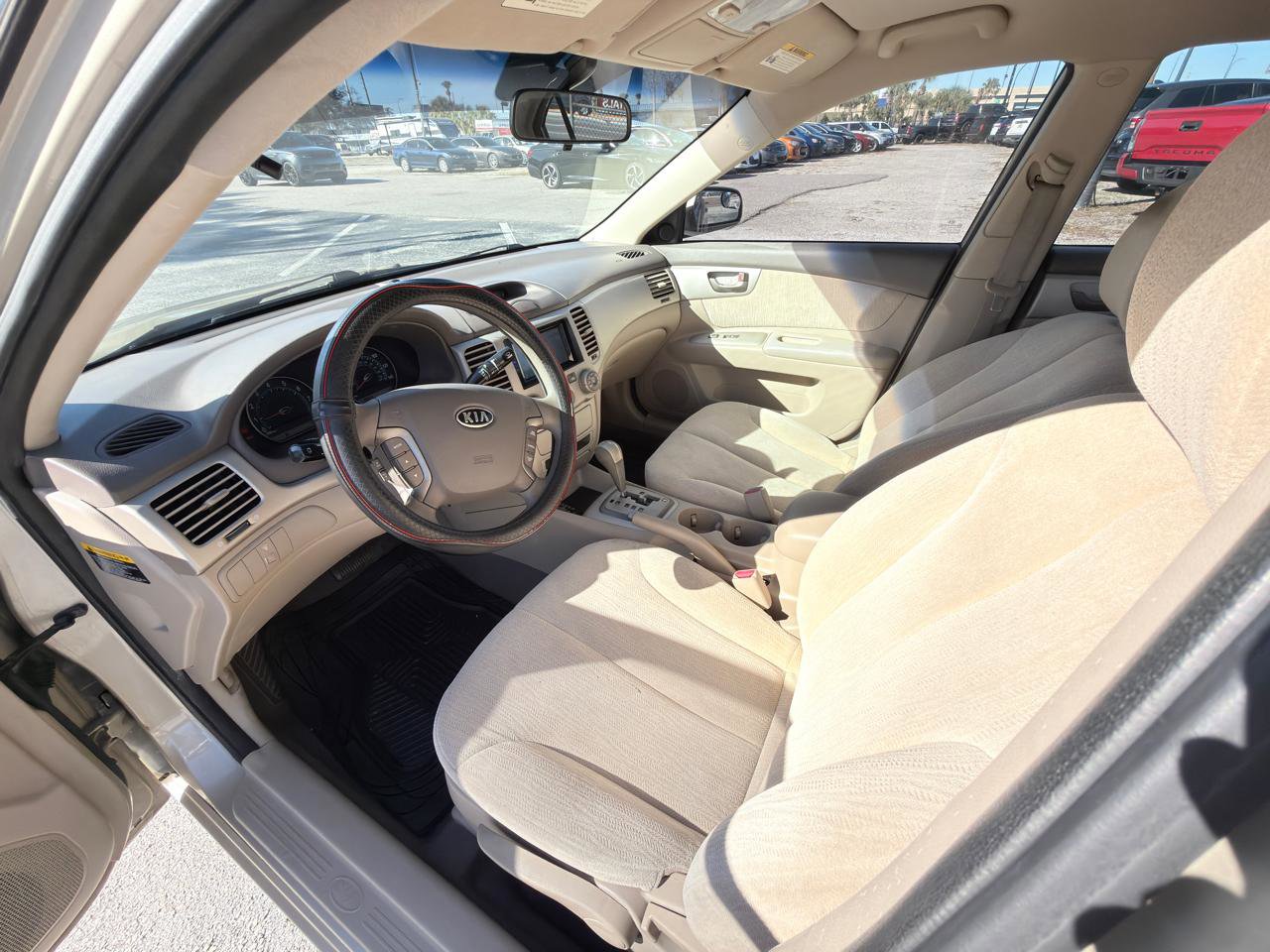 Used 2008 Kia Optima LX image 13