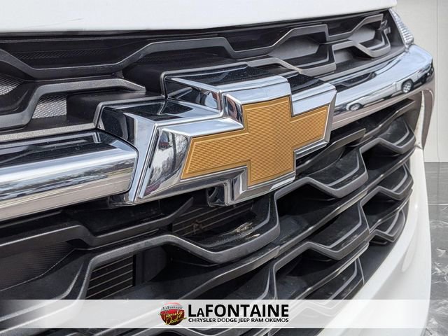 Used 2025 Chevrolet Trax LT w/ LT Convenience Package image 8