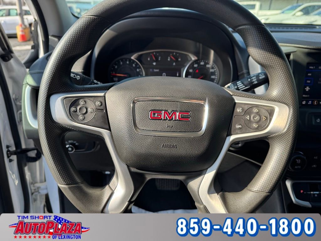 Used 2023 GMC Terrain SLE w/ Driver Convenience Package image 18