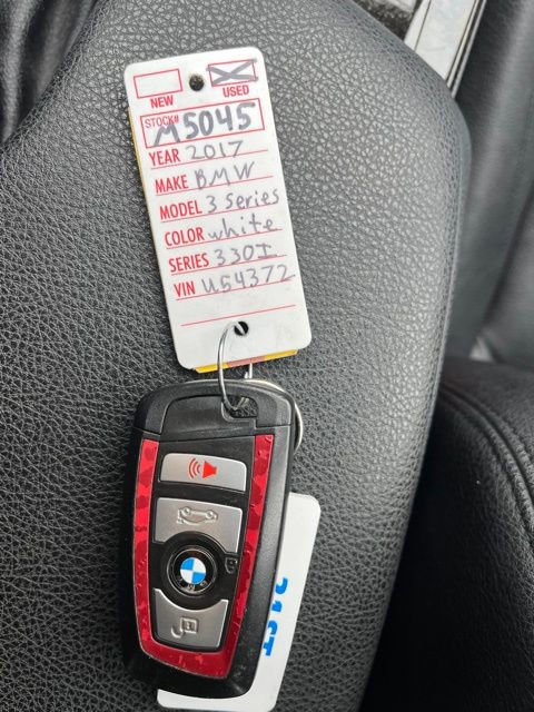 Used 2017 BMW 330i Sedan RWD image 43