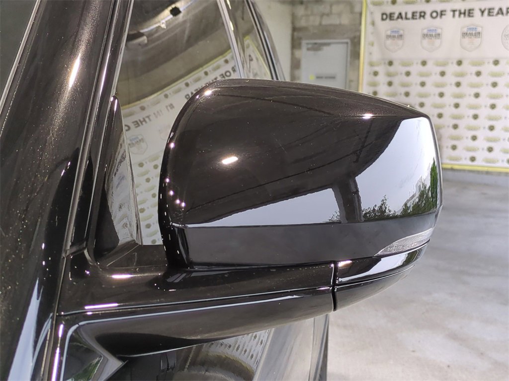 New 2025 Jeep Grand Cherokee Summit image 12