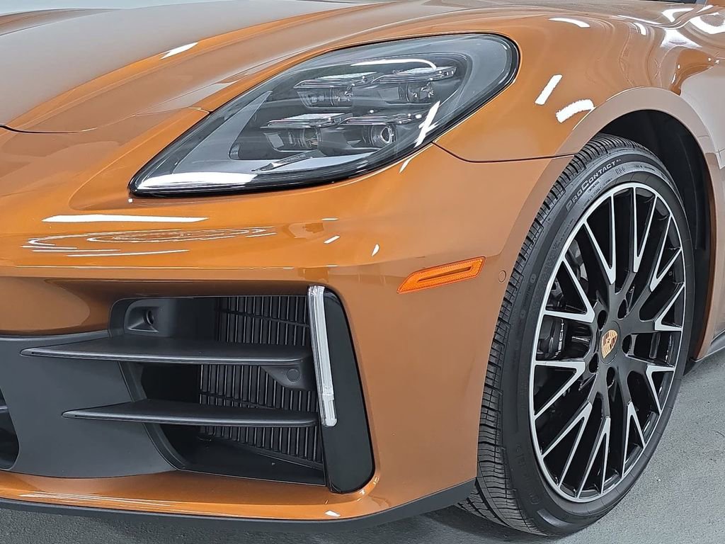 Certified 2024 Porsche Panamera 4 AWD/4WD image 11