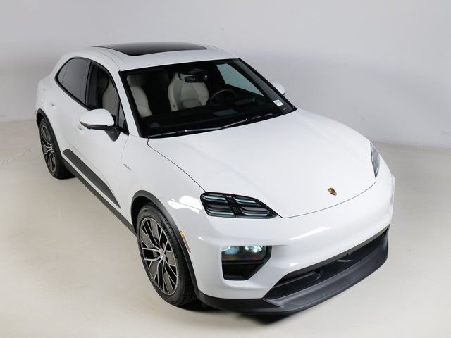 New 2026 Porsche Macan 4 Electric AWD/4WD image 29