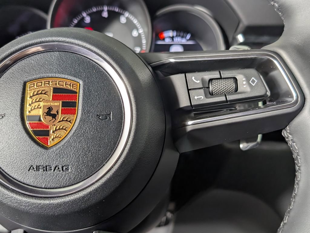 New 2026 Porsche Macan image 37