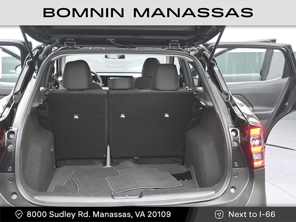 Used 2026 Nissan Kicks S image 11