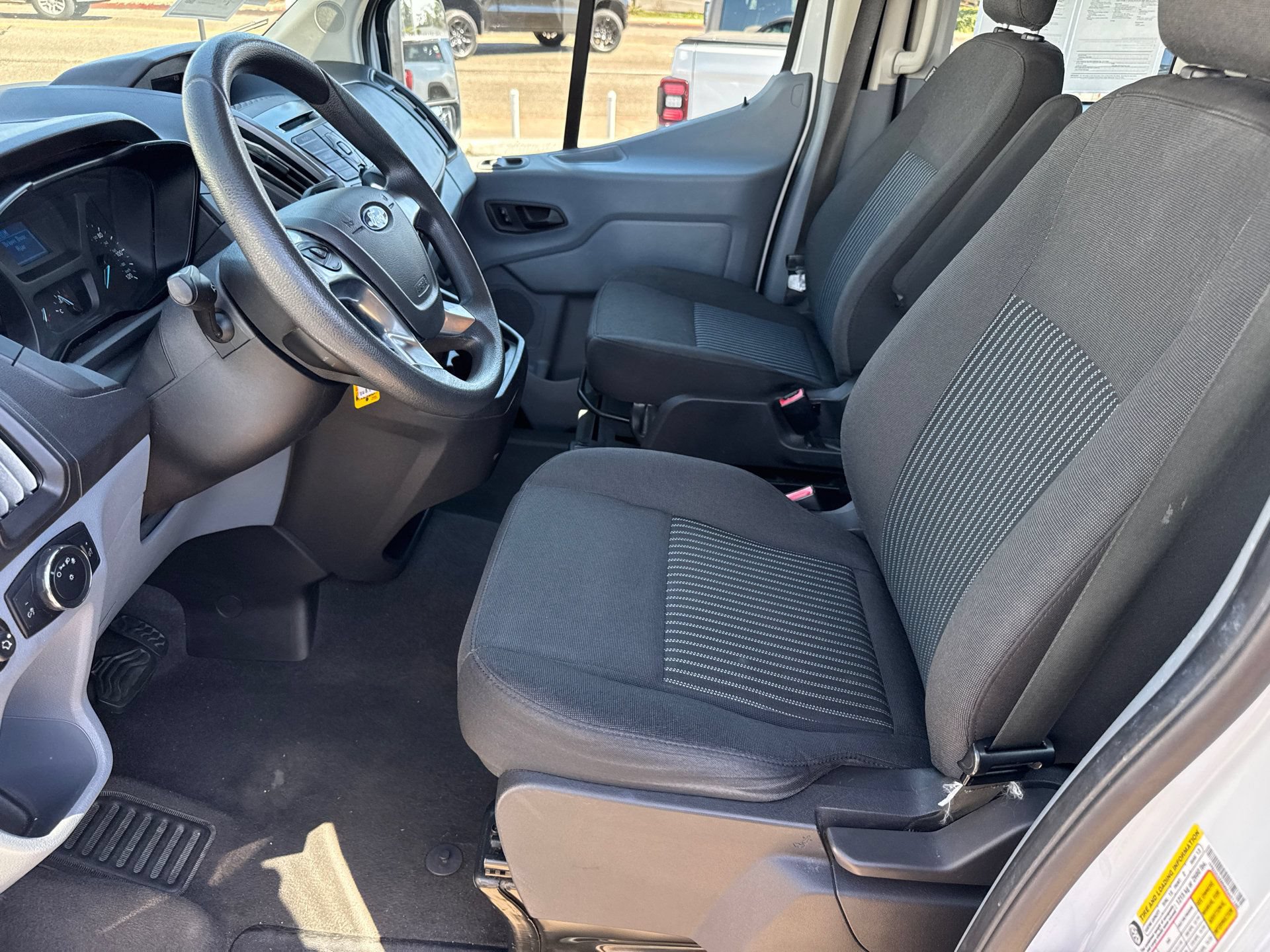 Used 2019 Ford Transit 350 XLT RWD image 19