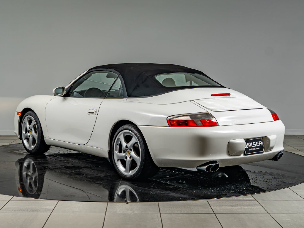 Used 2003 Porsche 911 Carrera RWD image 3