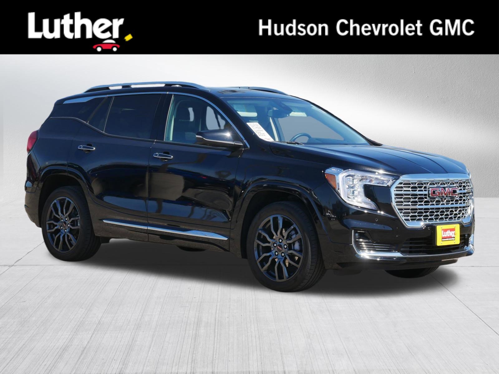 Used 2023 GMC Terrain Denali w/ Black Diamond Edition