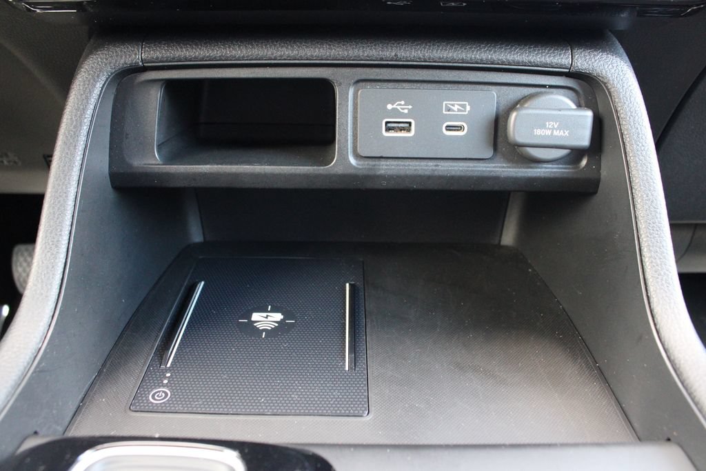 Certified 2025 Honda Pilot Black Edition image 30