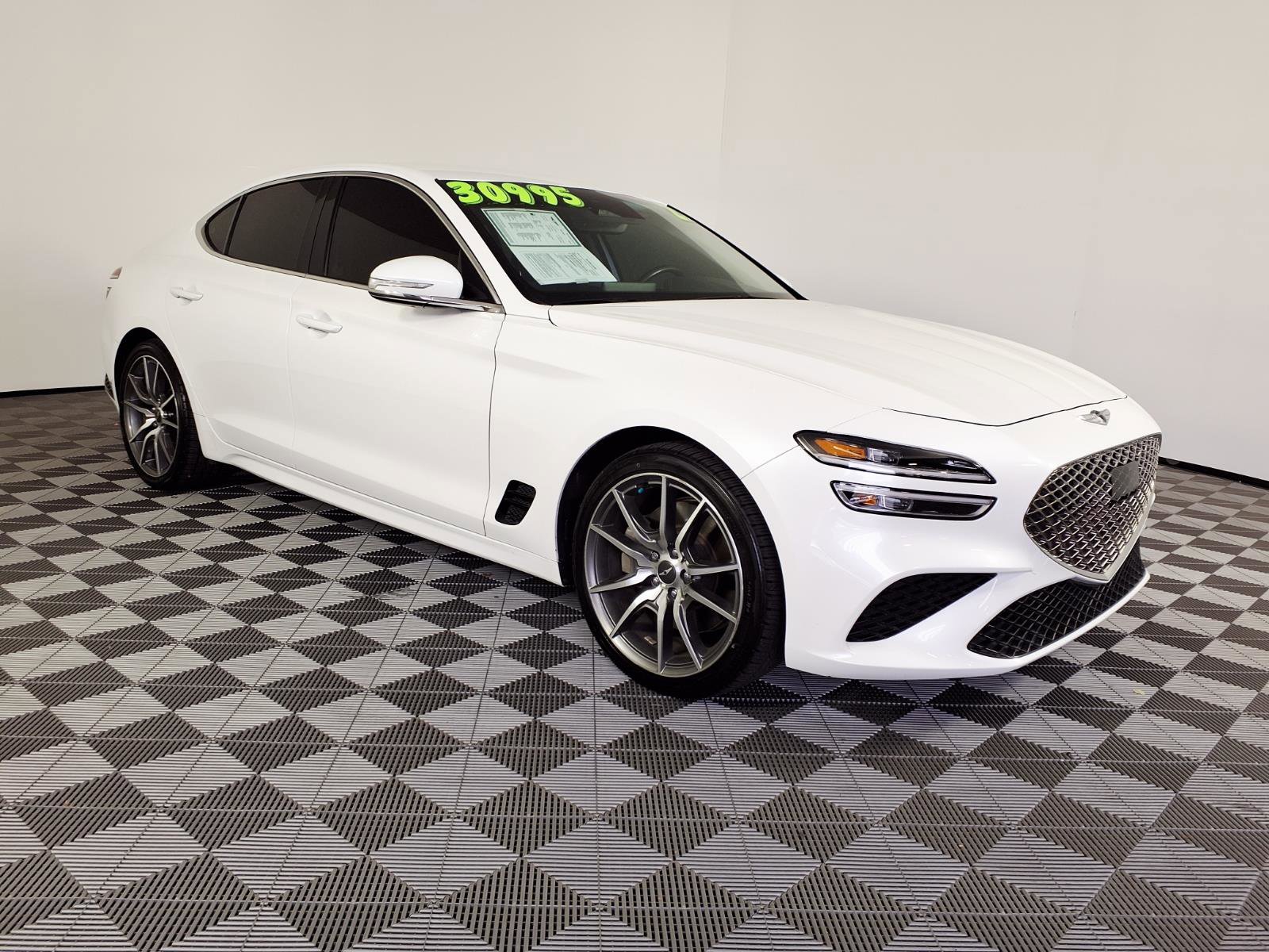 Certified 2022 Genesis G70 3.3T image 3