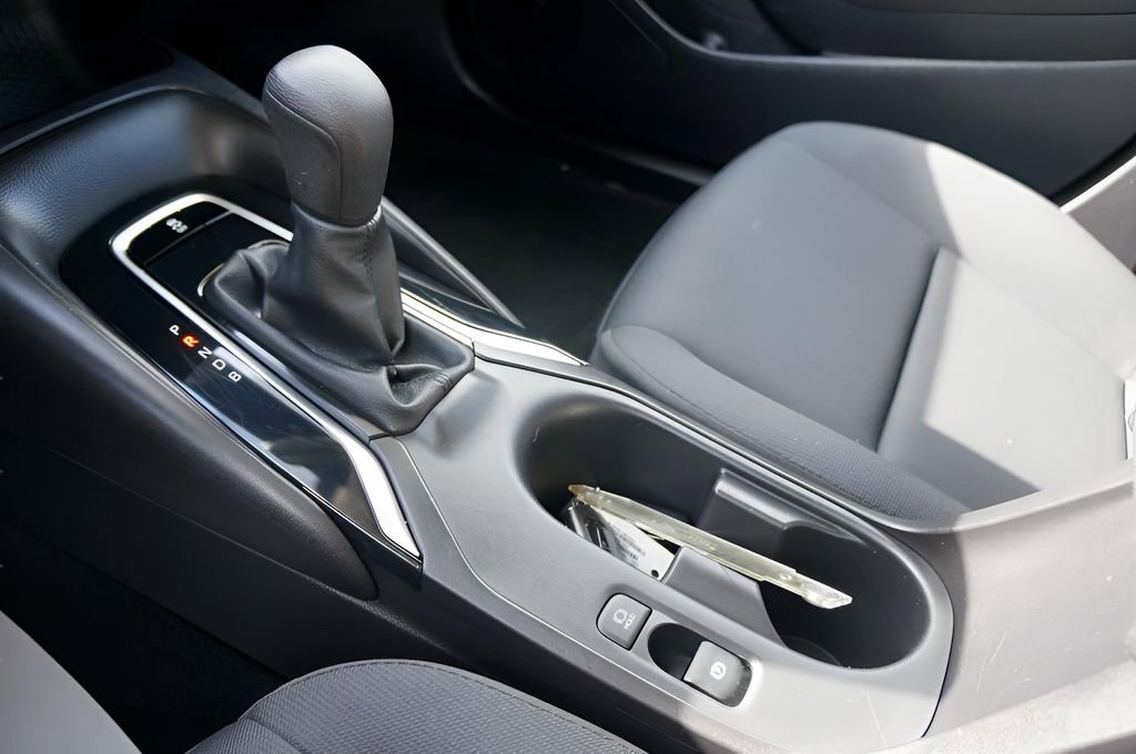 Used 2025 Toyota Corolla LE image 25