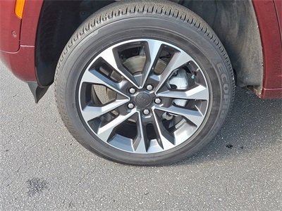 Used 2024 Jeep Grand Cherokee Overland w/ Luxury Tech Group IV image 6