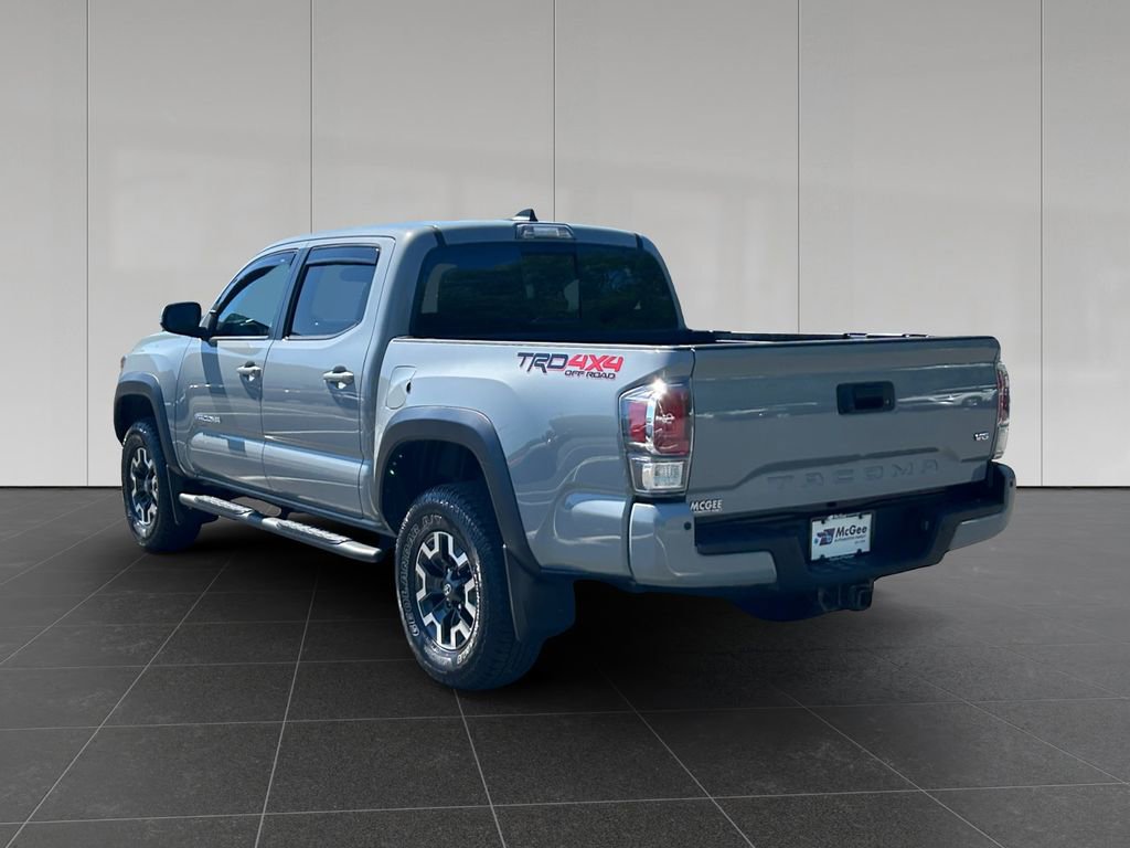 Used 2020 Toyota Tacoma TRD Off-Road w/ TRD Premium Off Road Package AWD/4WD image 3