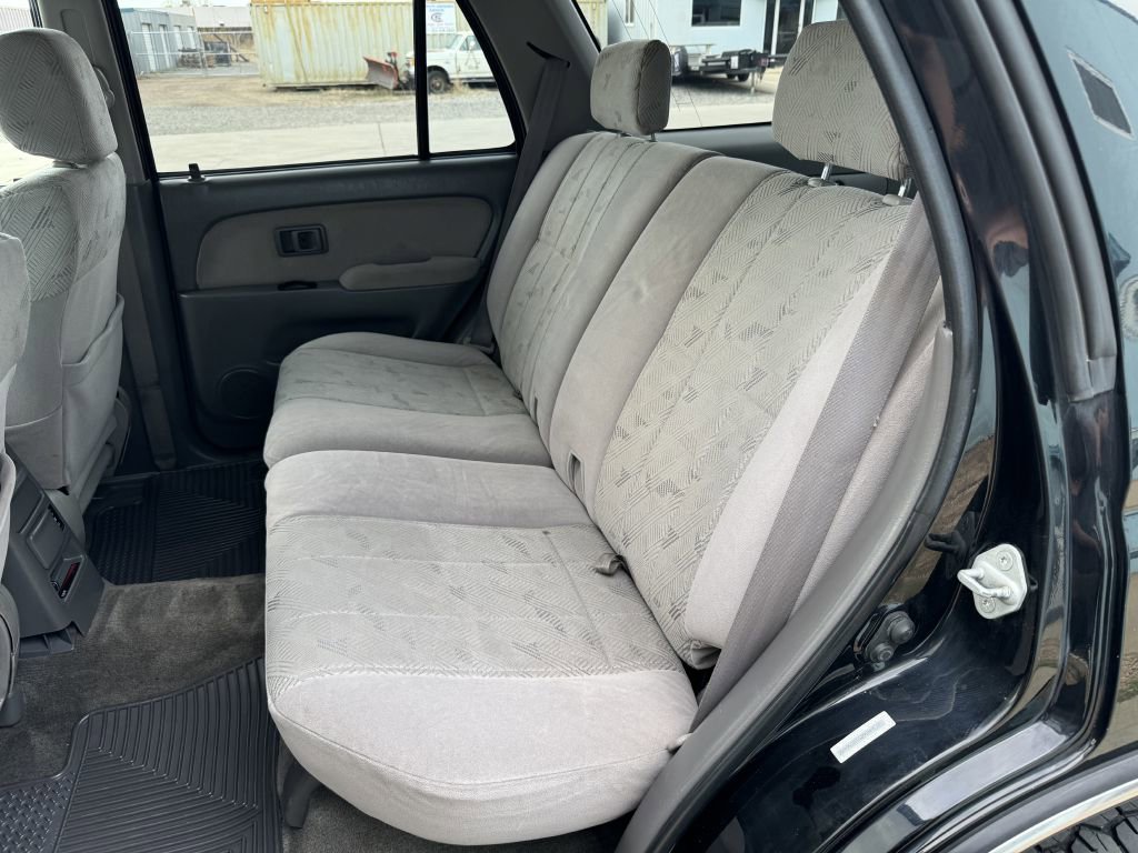 Used 2001 Toyota 4Runner SR5 image 10