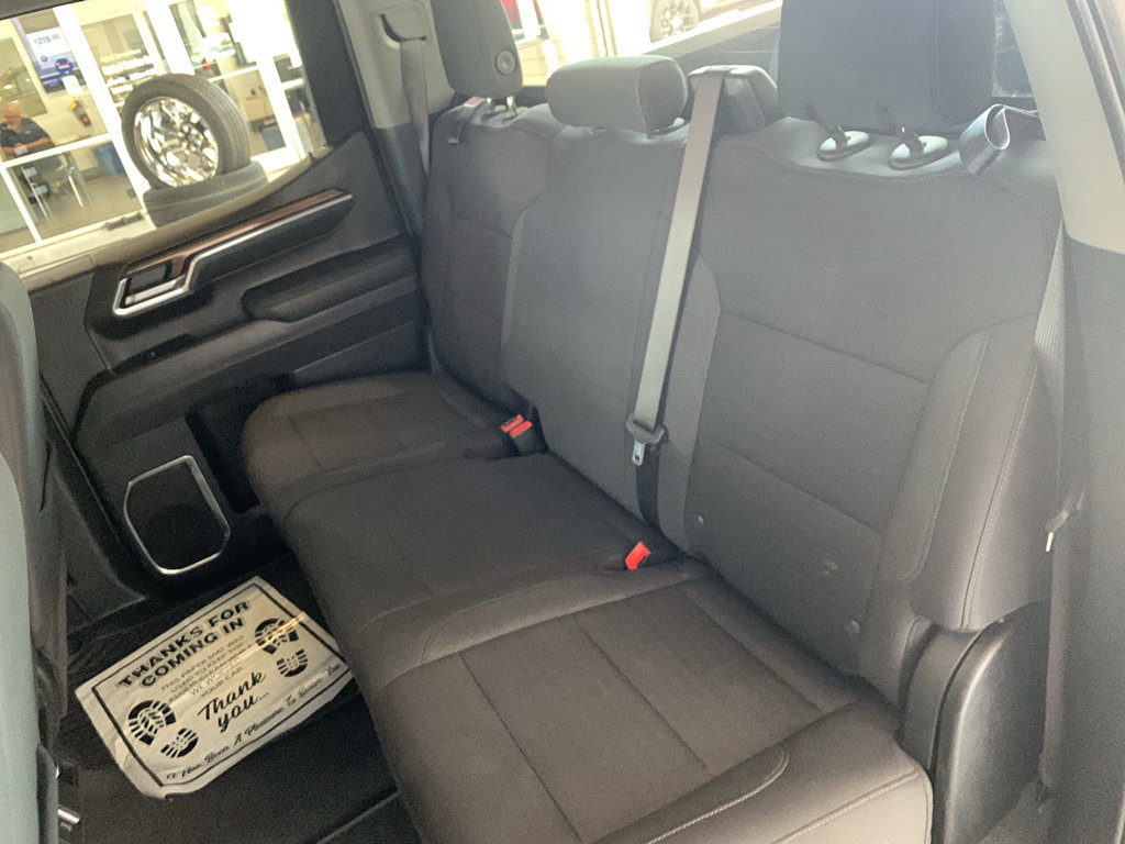 Used 2025 Chevrolet Silverado 1500 LT RWD image 13