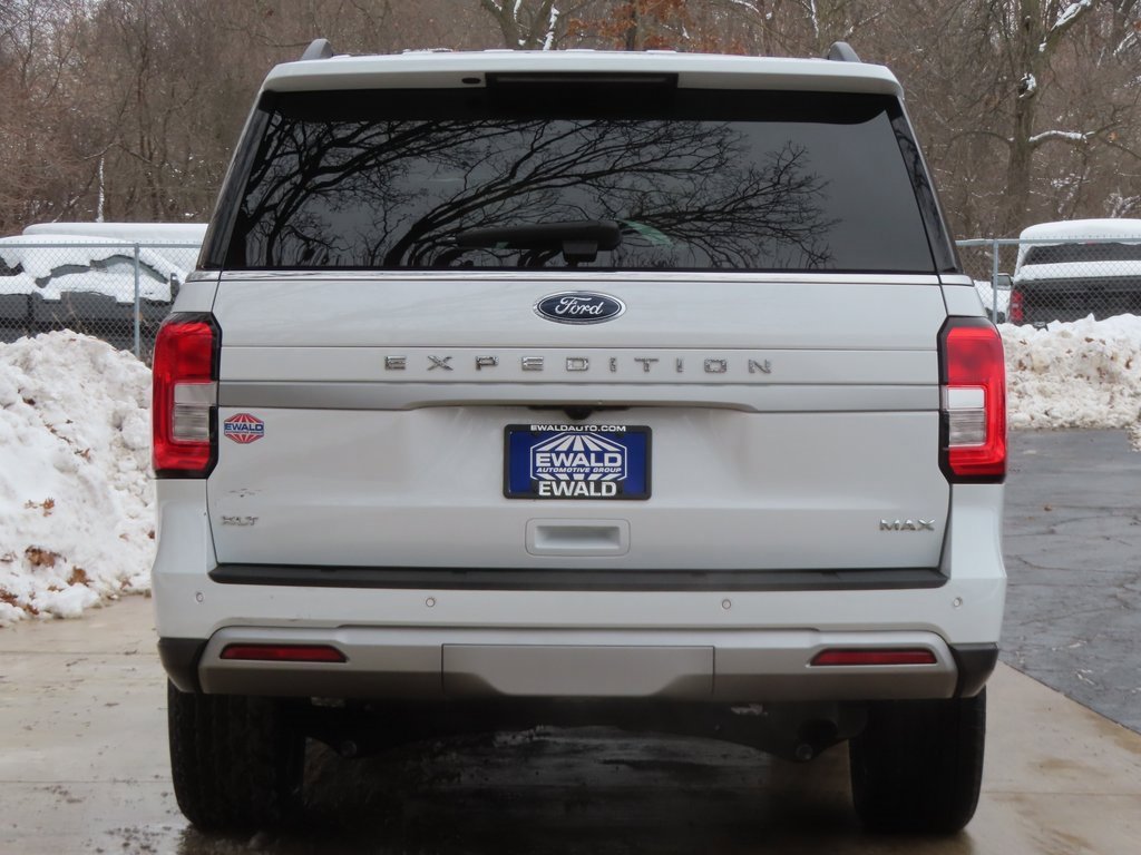Used 2024 Ford Expedition Max XLT image 18