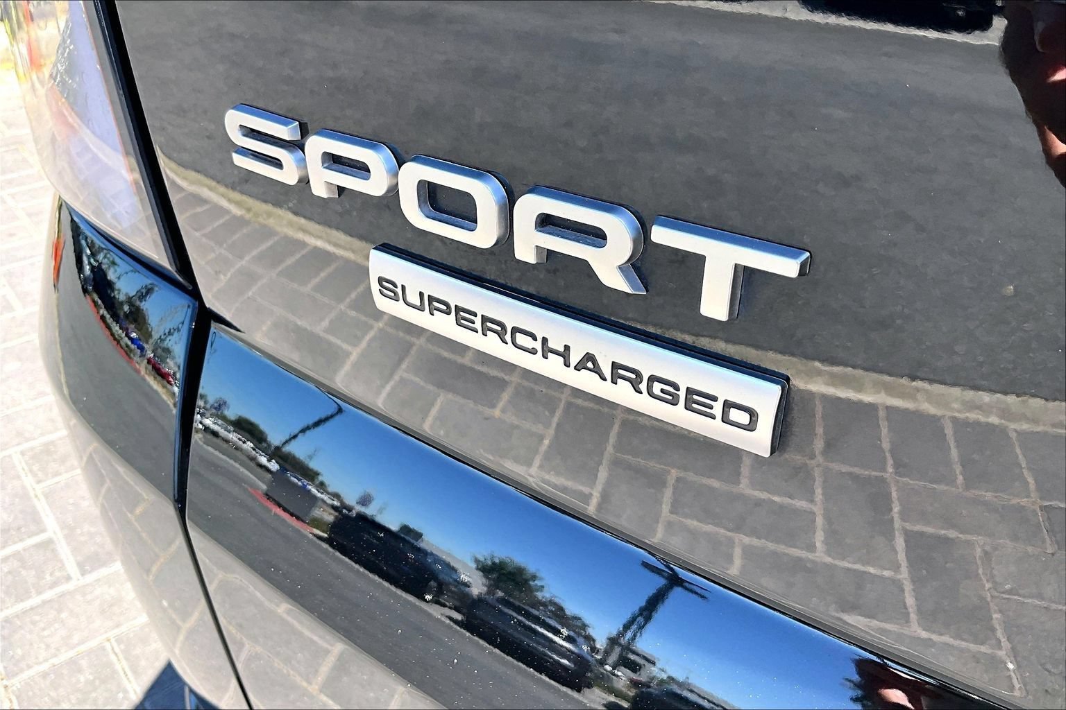 Used 2019 Land Rover Range Rover Sport Supercharged AWD/4WD image 8