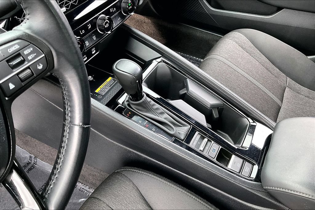 Used 2025 Honda Accord Sport image 15
