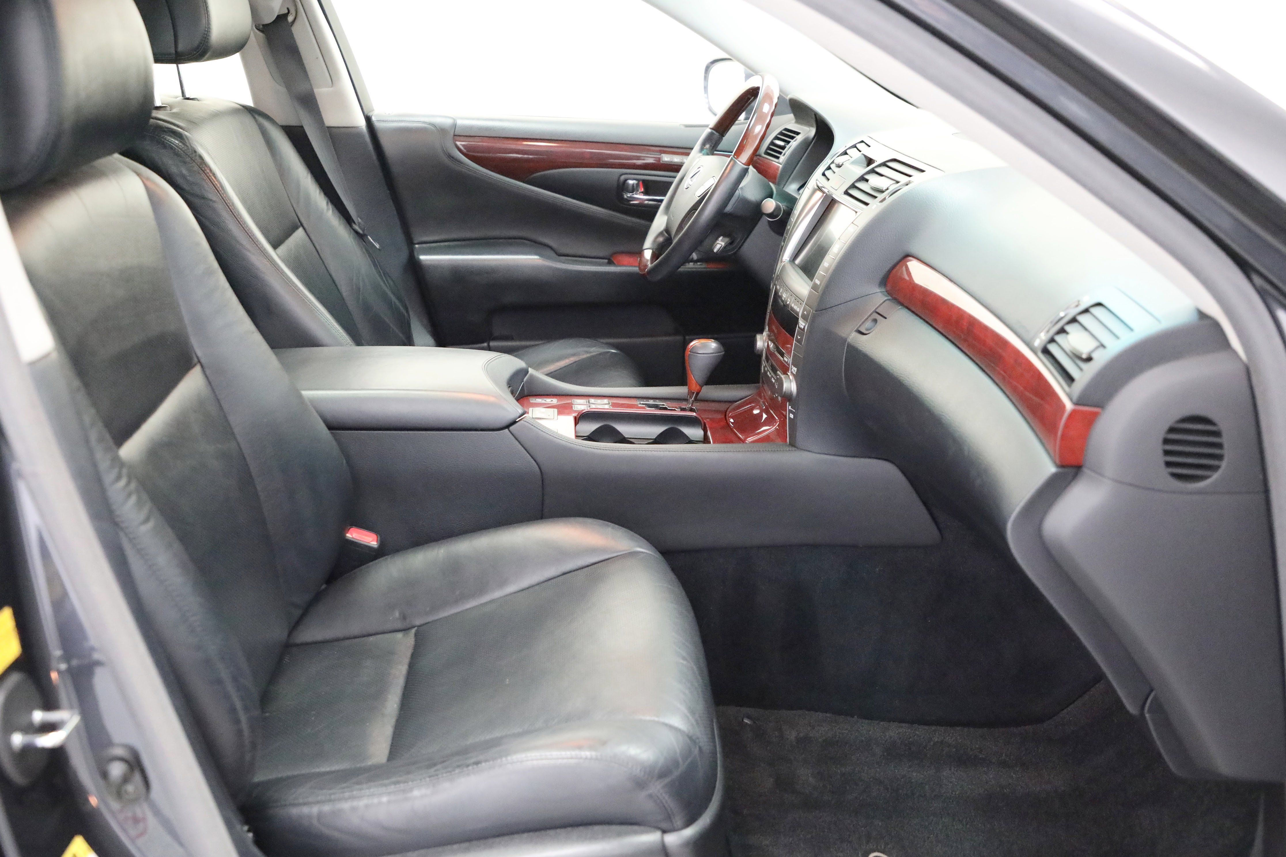 Used 2009 Lexus LS 460 AWD image 10