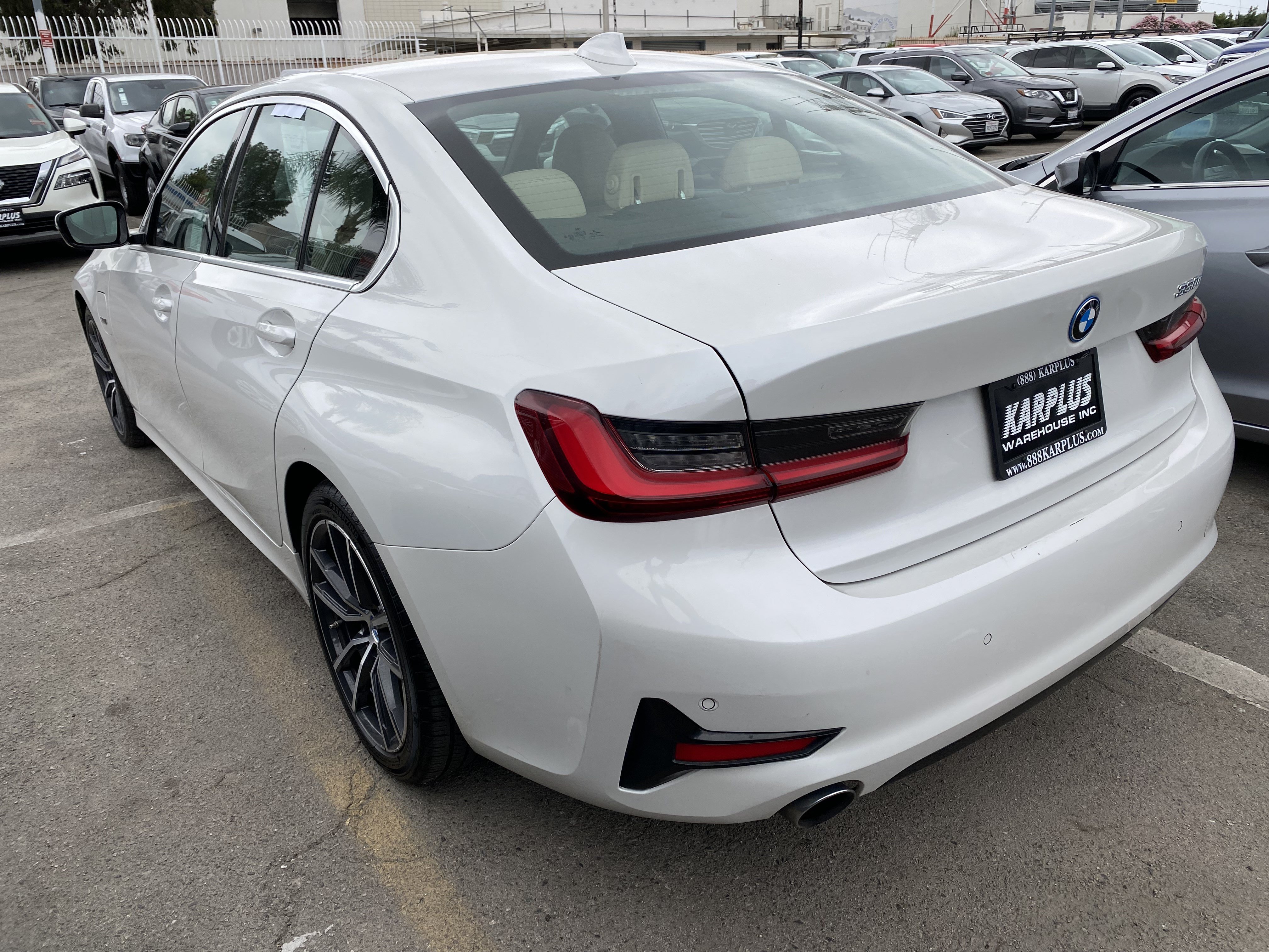 Used 2022 BMW 330e w/ Driving Assistance Package RWD image 10