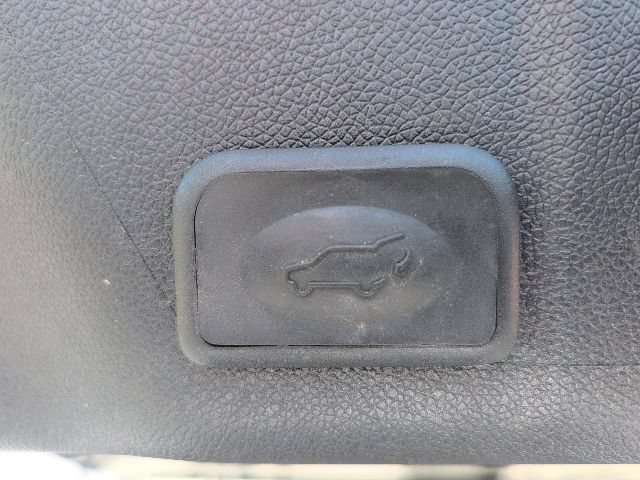 Used 2012 GMC Acadia Denali AWD/4WD image 12